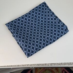Blue Geometric Patterned twin size sheets. 1 fitted, 1 flat, 1 pillowcase.